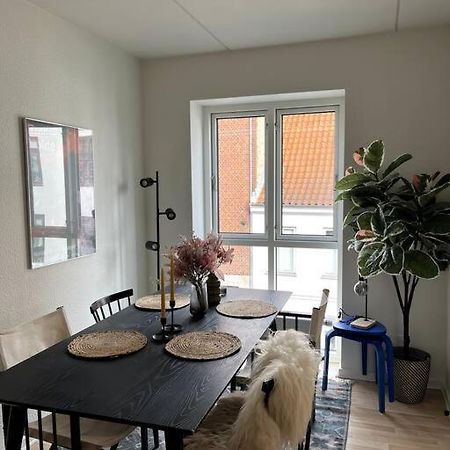 Ferienwohnung Moderne Lejlighed I Hjertet Af Odense C Exterior foto
